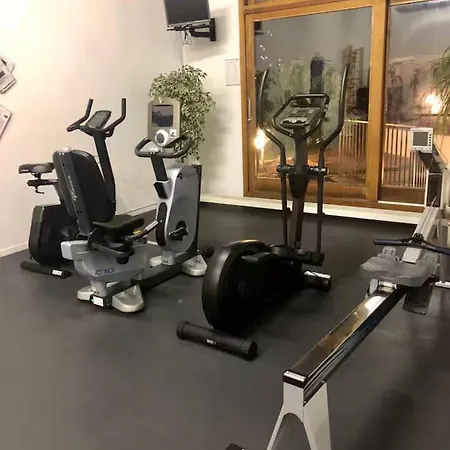 דירה In With Swimming Pool Wellness Fitness *
